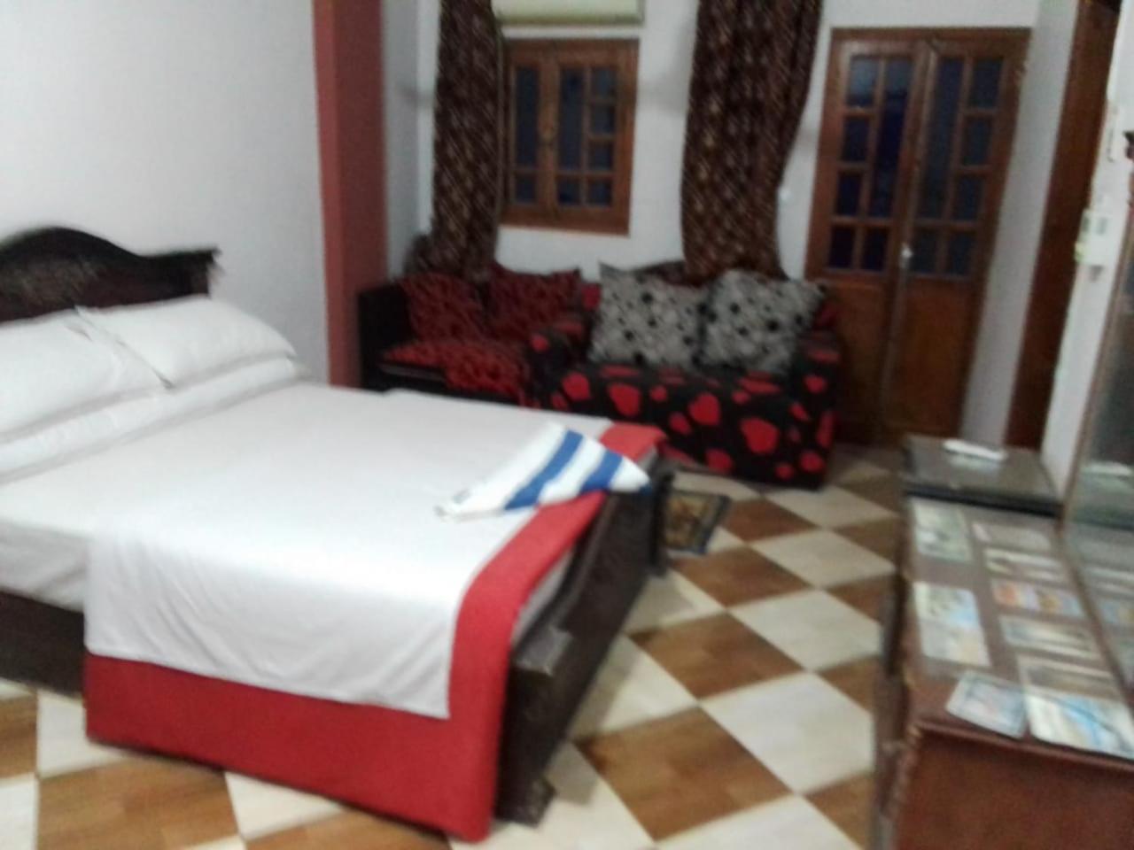 One Love Guesthouse & Restaurant Luxor Kültér fotó