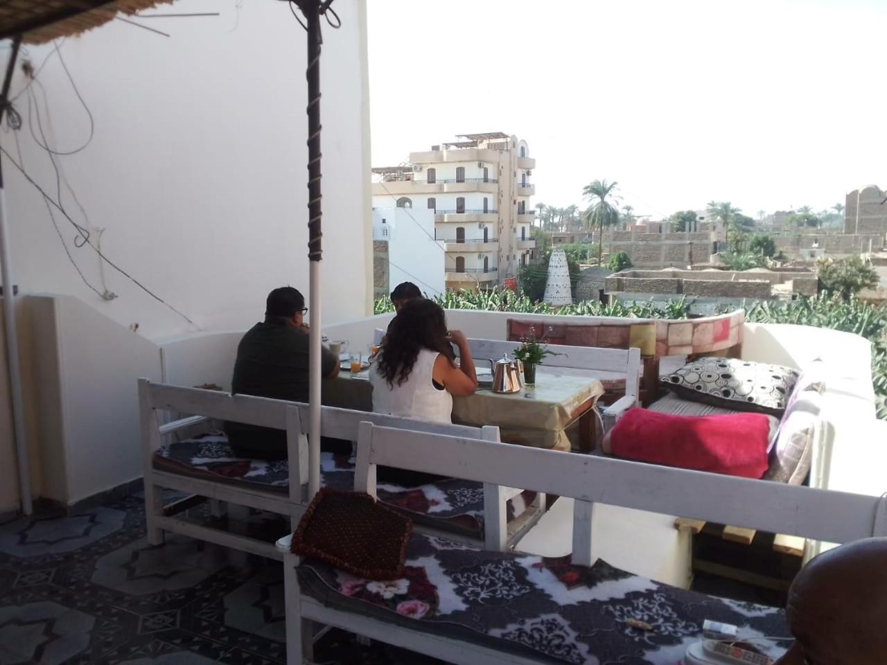 One Love Guesthouse & Restaurant Luxor Kültér fotó